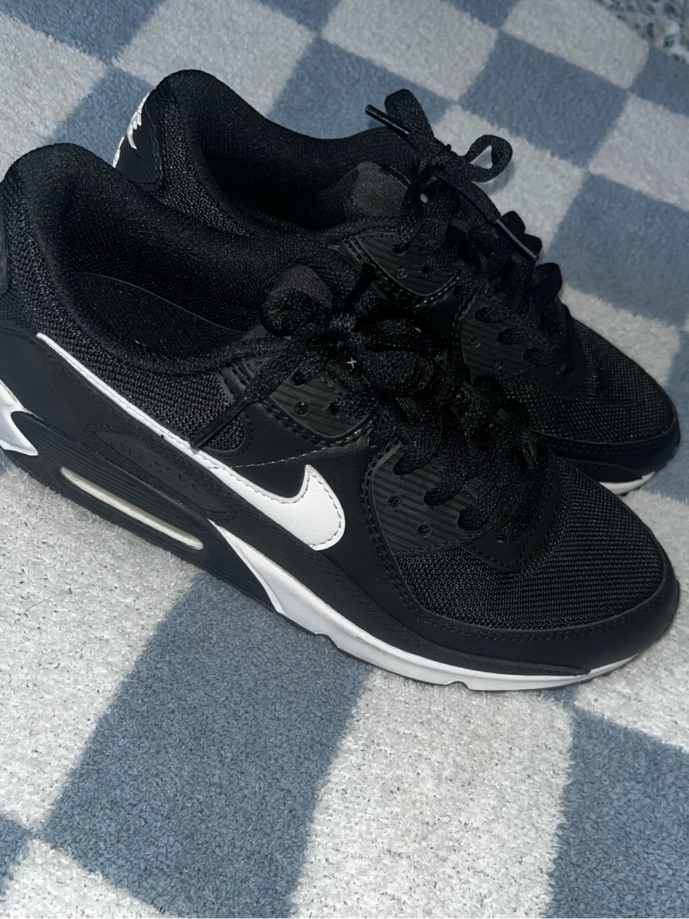 Nike Women's Black and White Low-Top Sneakers